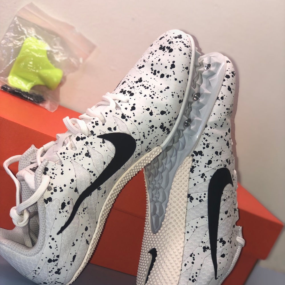Women’s Nike zoom rival S9